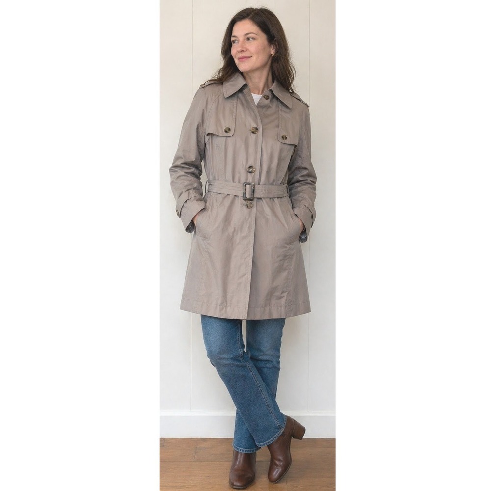 TravelSmith Tan Trench Coat Belted Lightweight Classic Jacket S Preppy Polished